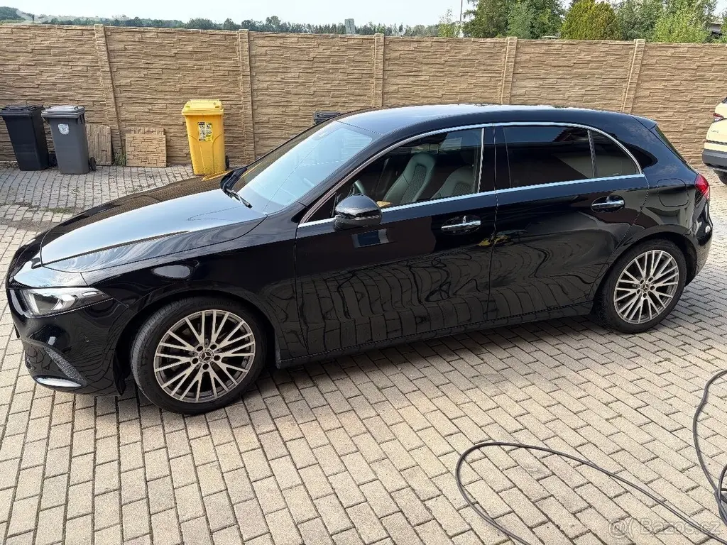 Mercedes-Benz Třídy A A180d originál 5let záruka - fotka 3