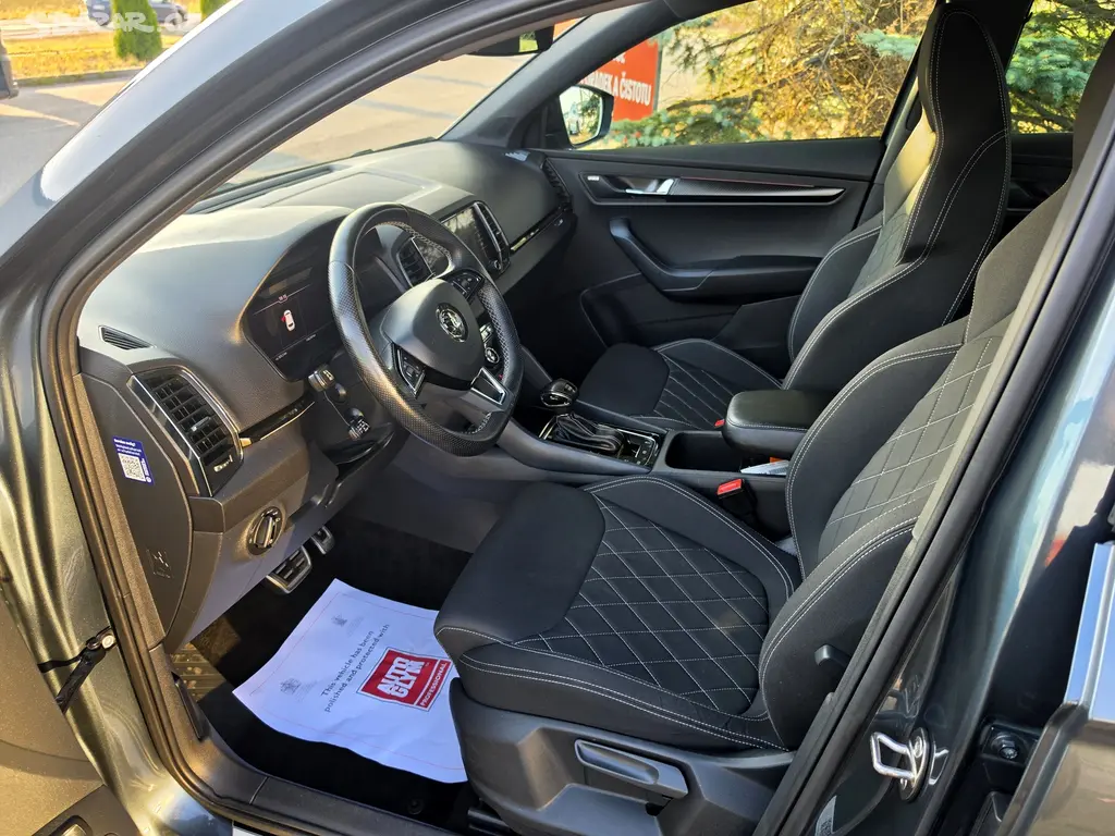 Škoda Karoq SPORTLINE 1.5 TSI DSG-2020-TAŽNÉ,-146 - fotka 6