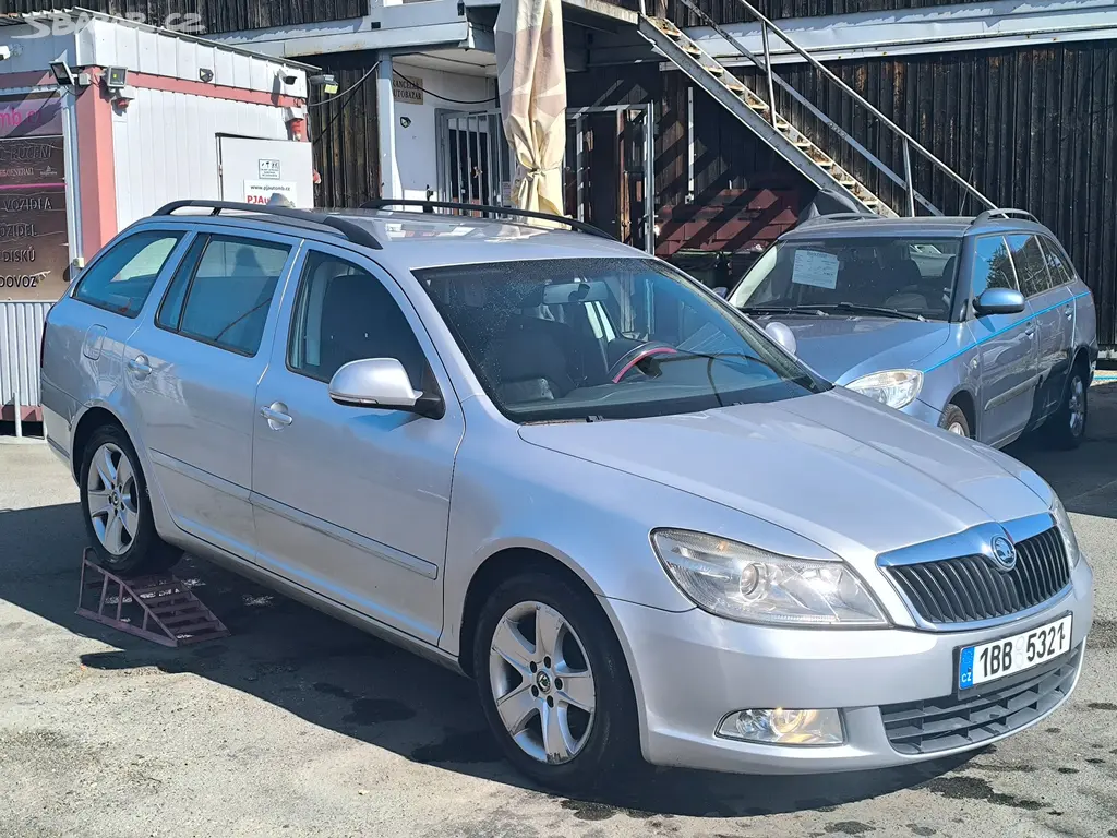 Škoda Octavia 1.6 TDi 77kW,Ambiente,Tažné - fotka 3