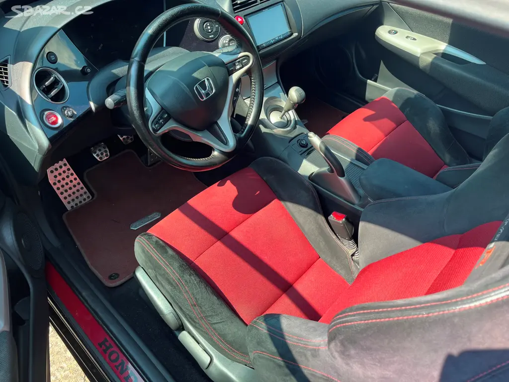 Sport Type R vzhled,Honda Civic 2.2CTDi 2008,103kW - fotka 5