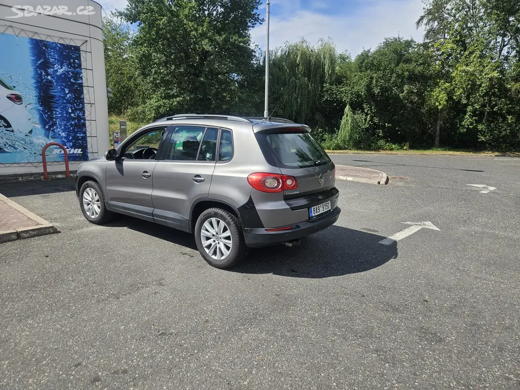 Volkswagen Tiguan 1.9 TDI nafta 2008 - fotka 2