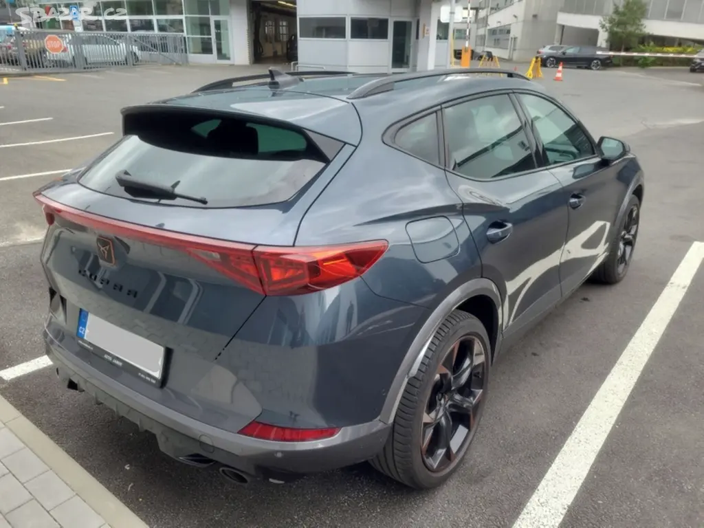 Cupra Formentor VZ 2.0 TSi/180kW - DSG,TZ,.... - fotka 6