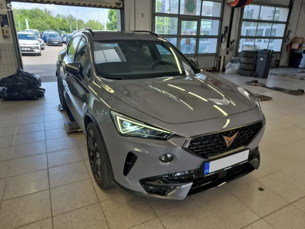 Cupra Formentor VZ 2.0 TSi/180kW - DSG Tribe