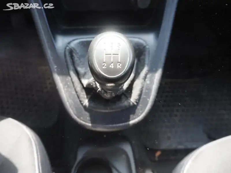 Hyundai I10,1.0 STAR EDITIONr.2012,naj.105tis.km - fotka 4
