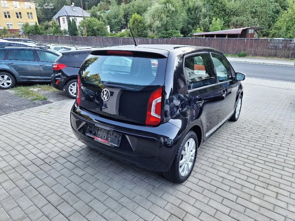 Volkswagen Up!, 1.0 MPi (44 kW) CLUB, NAVI - fotka 4
