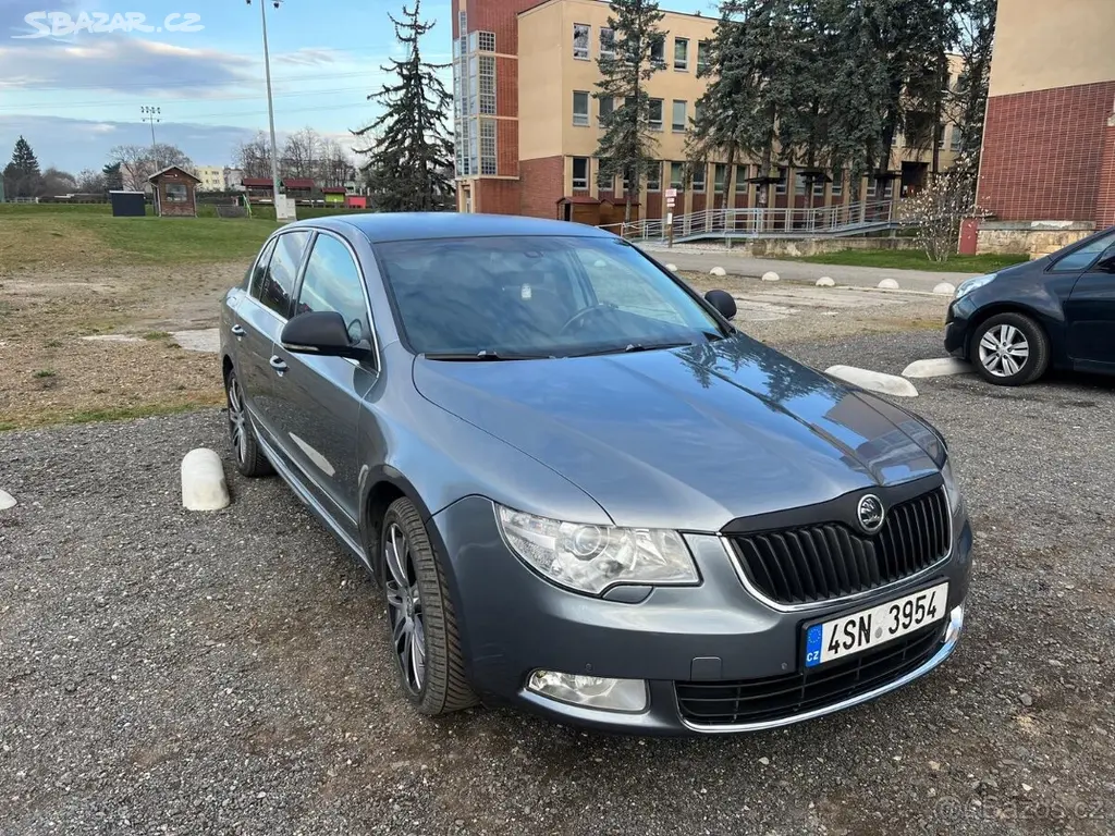 ŠKODA SUPERB 3.6 V6
