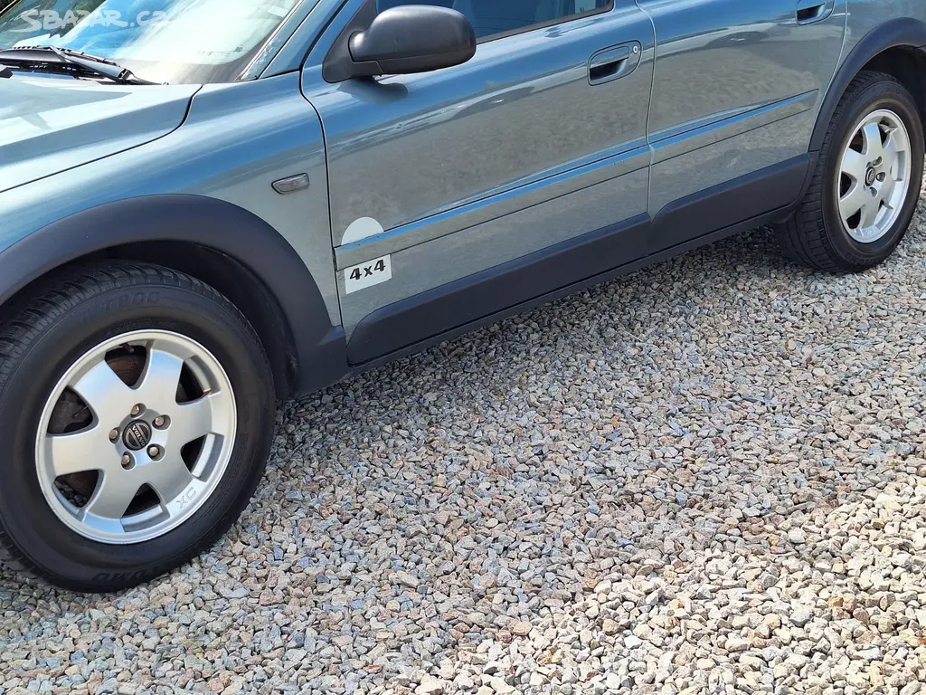 Volvo XC70, D5 AWD 269tis km !! - fotka 4