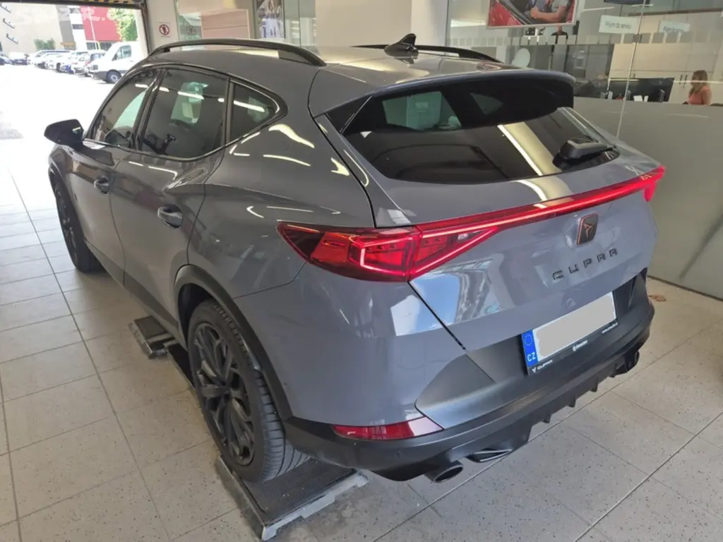Cupra Formentor VZ 2.0 TSi/180kW - DSG Tribe - fotka 4