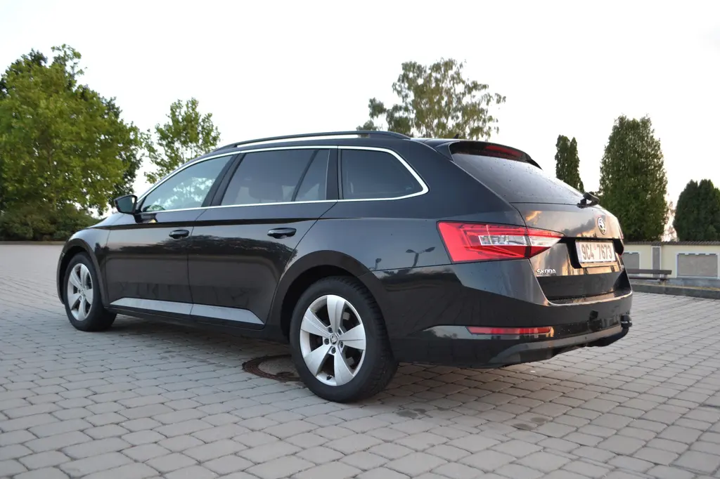 Škoda Superb 3, 2,0TDI, DSG - fotka 3