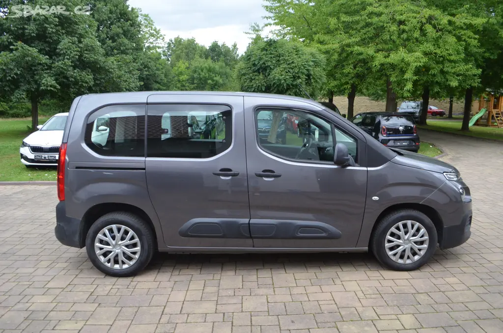 PRODÁM CITROEN BERLINGO 1.2 BENZIN 110PSMODEL 2020 - fotka 3