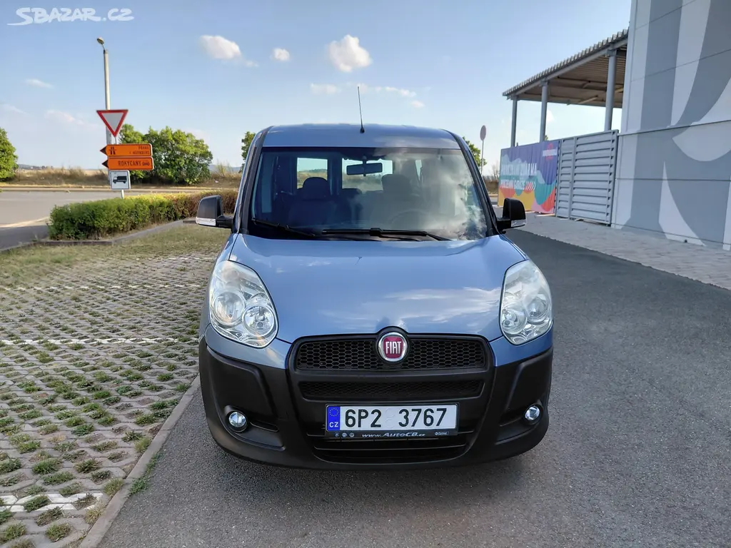 Fiat Dobló, 1.6JTD 77KW 1.MAJ VELMI PĚKNÉ - fotka 2