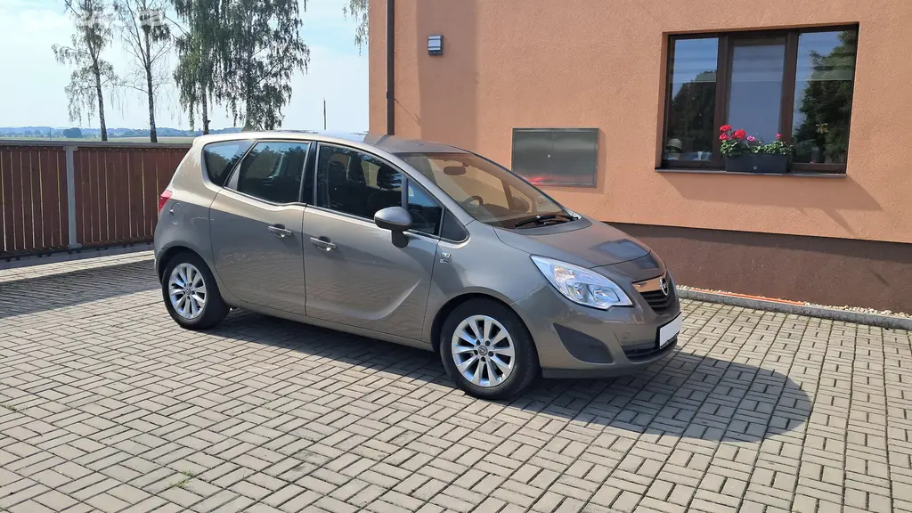 Opel Meriva, 1.4i / najeto 87 000 km ČR