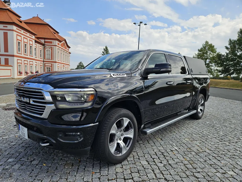 RAM 1500, 5.7HEMI + LPG LARAMIE