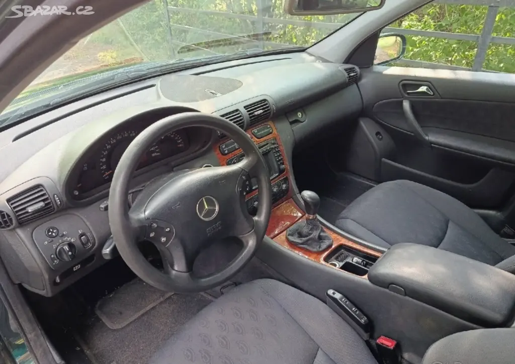 Mercedes-Benz C220 Cdi - fotka 6