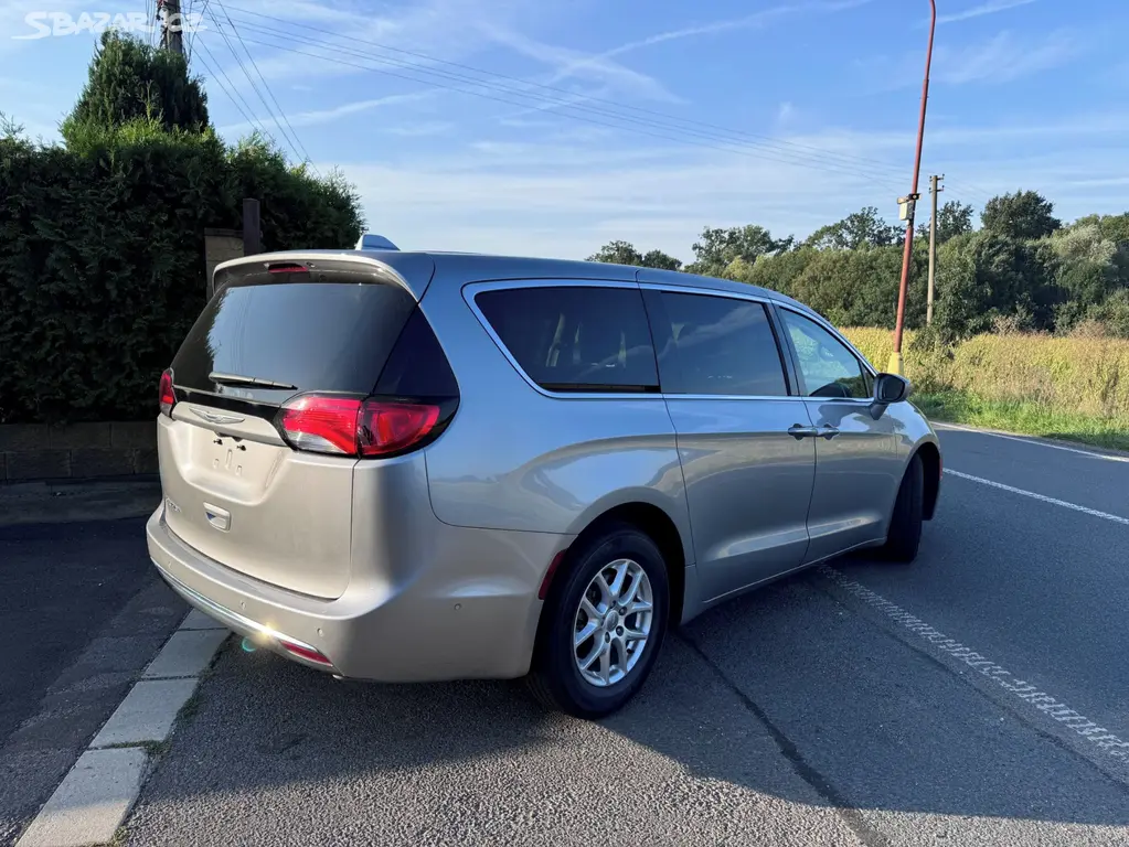 Chrysler Pacifica 3,6 RU Čocka Adapttemp 2020 DPH - fotka 4
