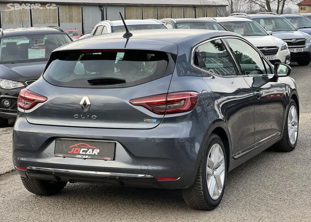 Renault Clio 1.6i E-TECH HYBRID AUTOMAT - fotka 6