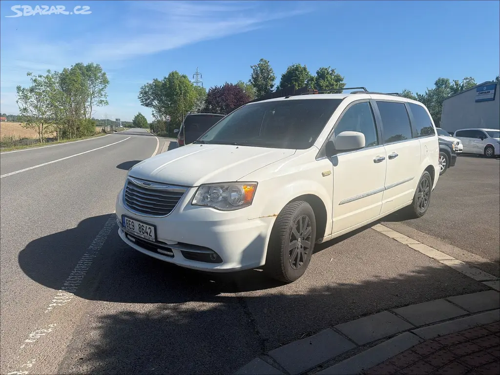 Chrysler Town Country 3,6 RT DVD Kůže 2011