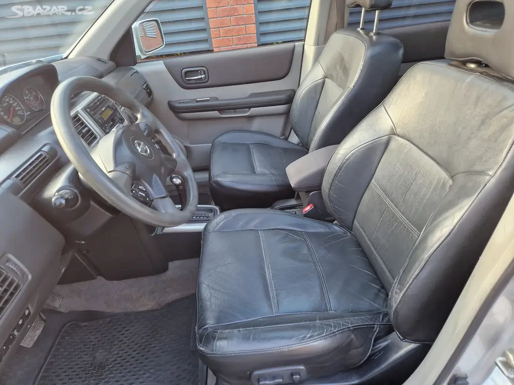 Nissan x-trail 2.5 benzin 4x4 - automat - nové ČR - fotka 6