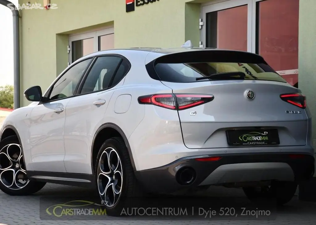 Alfa Romeo Stelvio 2,2 JTDm Q4 154kW TAŽNÉ 154 kw - fotka 3