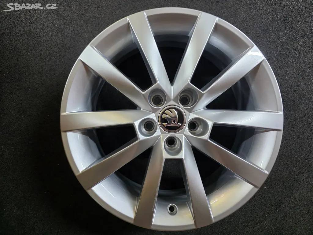 Škoda Scala Kamiq Alu kolo 16 Alaris 657601025B
