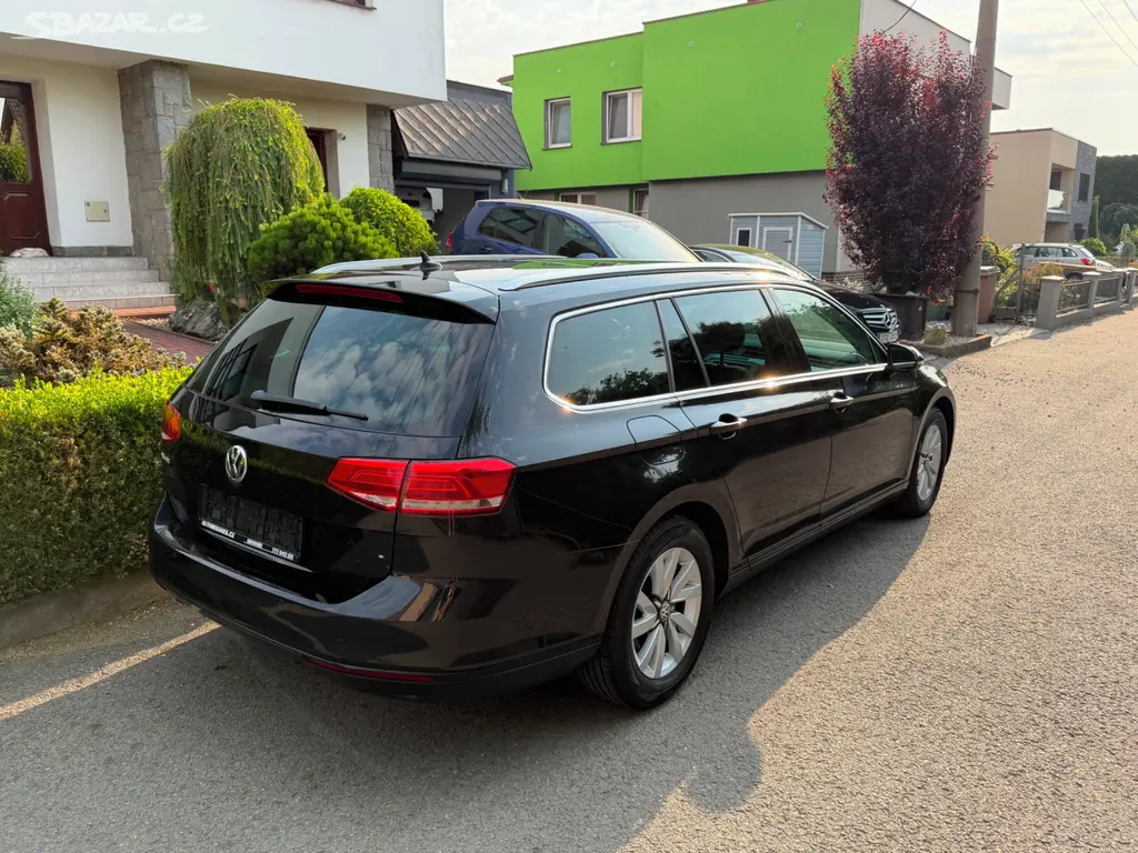 VW PASSAT KOMBI 1.4 TSI 92KW COMFORTLINE - fotka 5