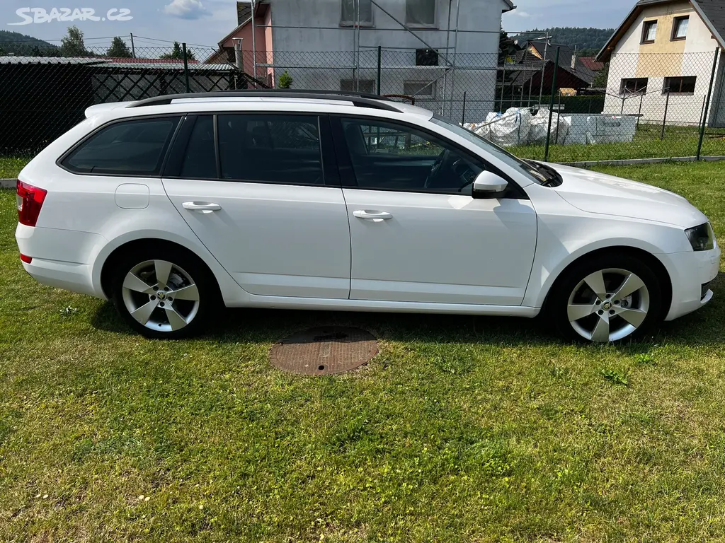 Škoda Octavia kombi 1.6TDi ELEGANCE - fotka 4
