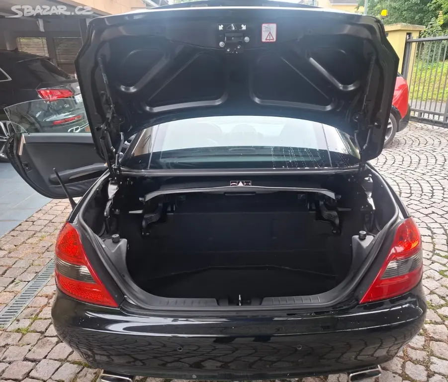 Mercedes Benz SLK 350 224kw - fotka 5