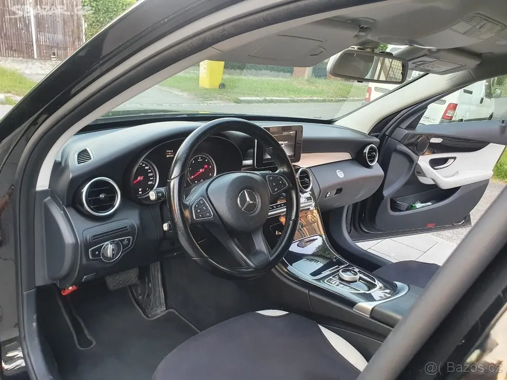 Mercedes-Benz Třídy C 2,0 200CDI - fotka 3