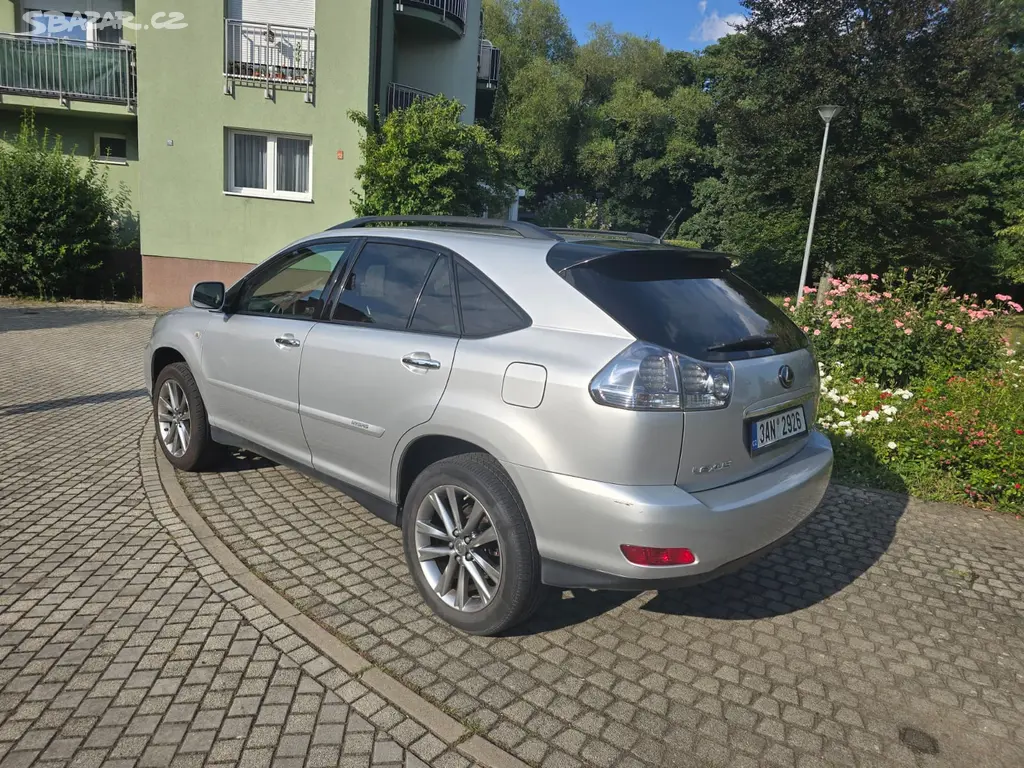 Značka a model: Lexus RX 400h, r.v. 2009 - fotka 5