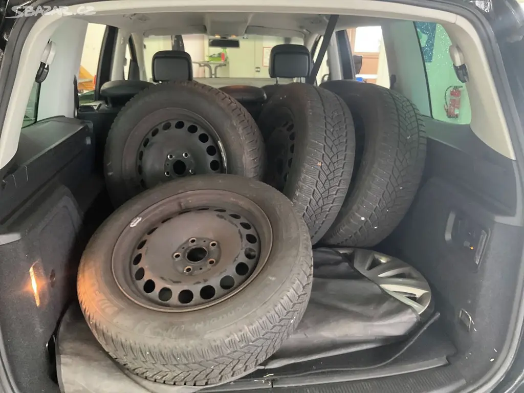 Volkswagen Sharan, 2.0Tdi130KW 7-MÍST HIGH.ALCANT - fotka 5