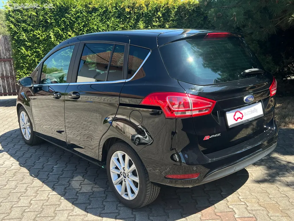 Ford B-MAX 1.4 Titanium, pouze 40 917 km - fotka 3