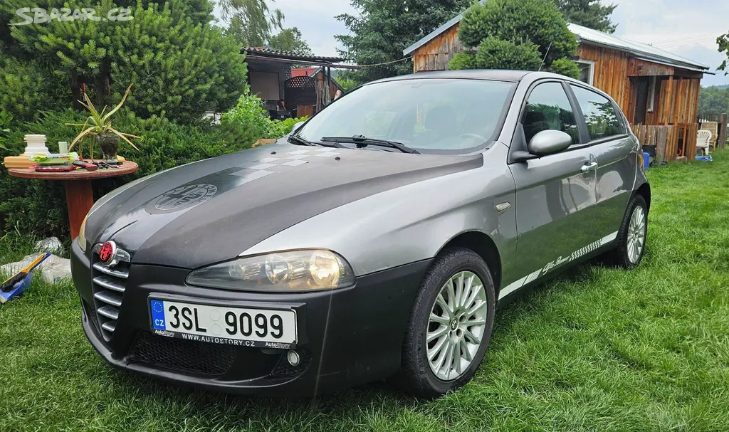 Alfa Romeo 147 1.9 JTD 110kw - fotka 2