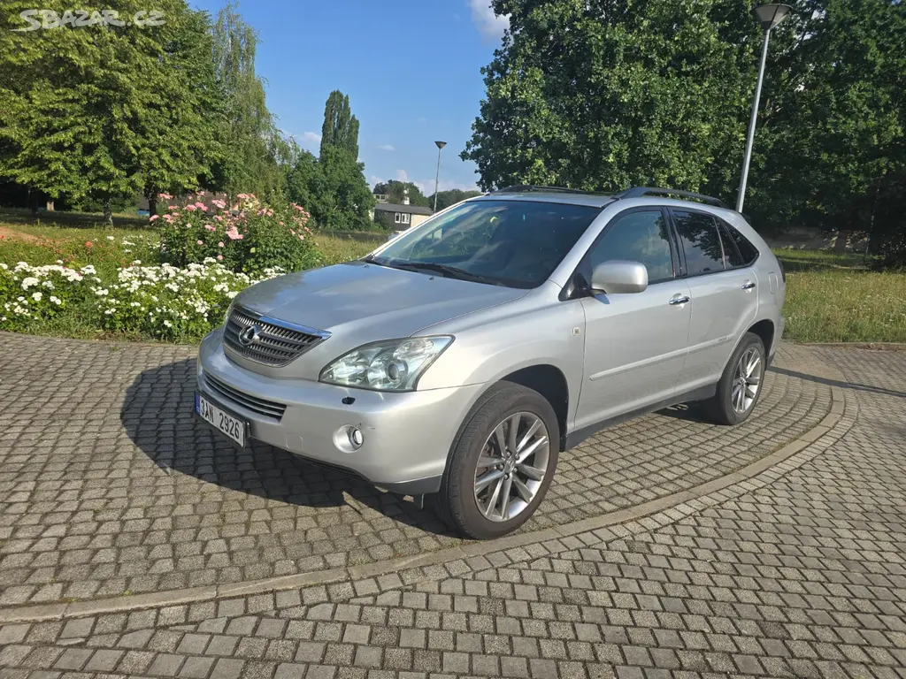 Značka a model: Lexus RX 400h, r.v. 2009