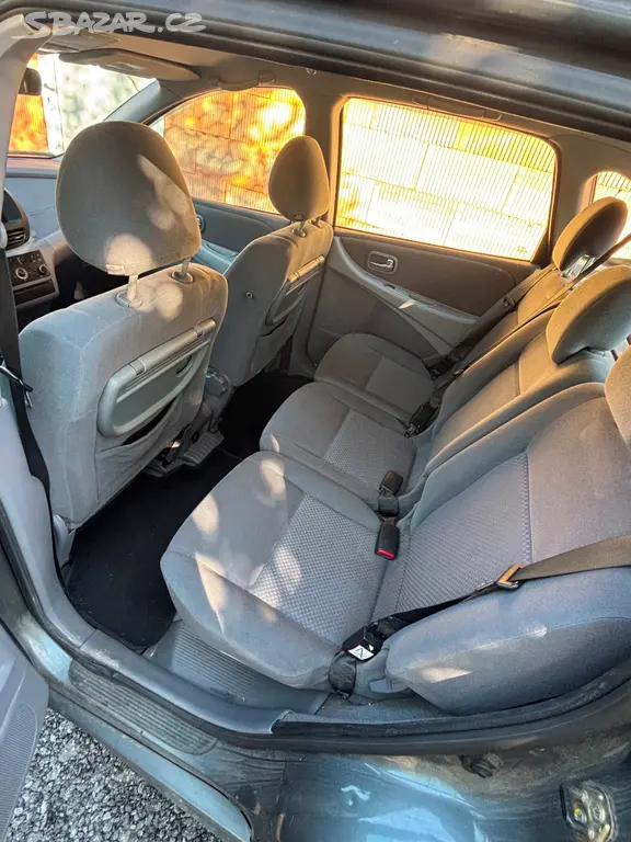 Nissan Almera Tino 1.8 85kW benzin - fotka 5