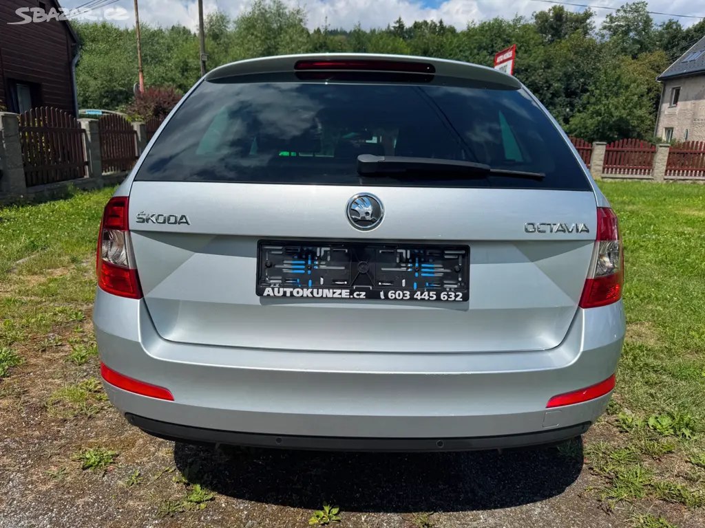 Škoda Octavia 3 com 1.2 TSi 77 kw DSG nová STK TOP - fotka 5
