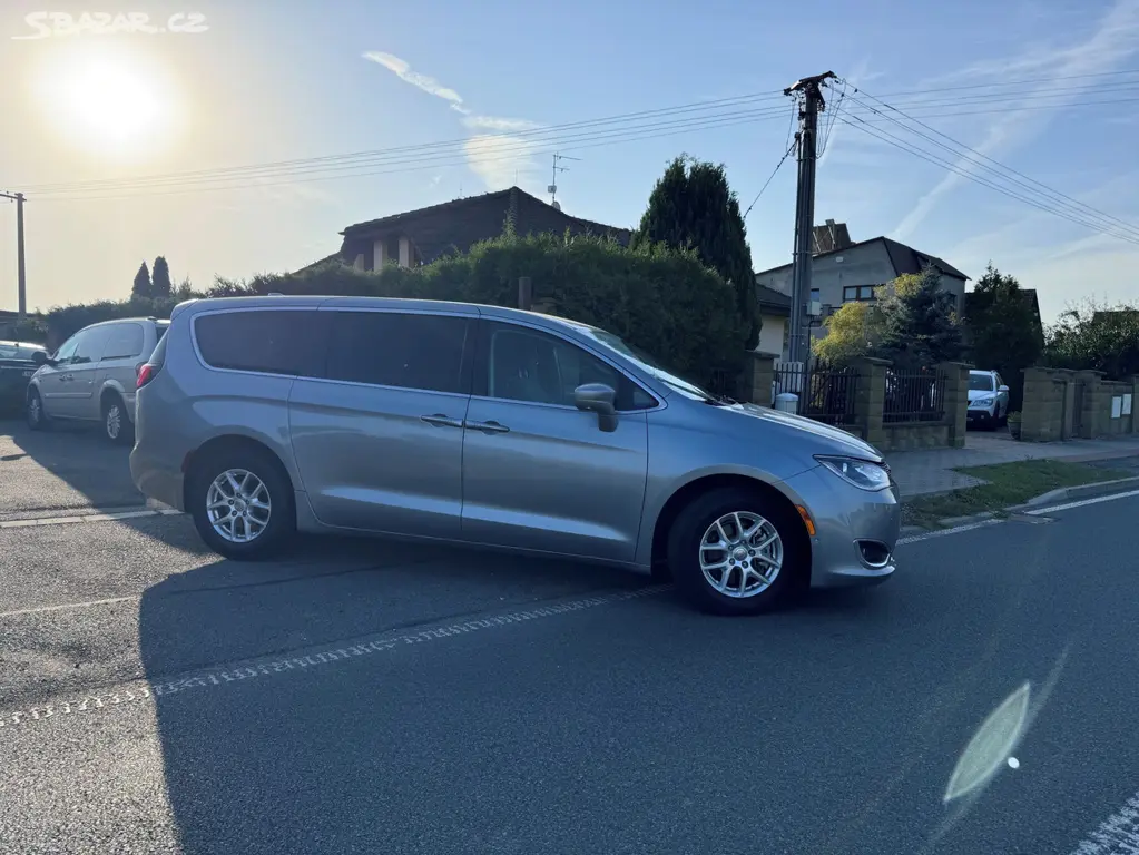 Chrysler Pacifica 3,6 RU Čocka Adapttemp 2020 DPH - fotka 2