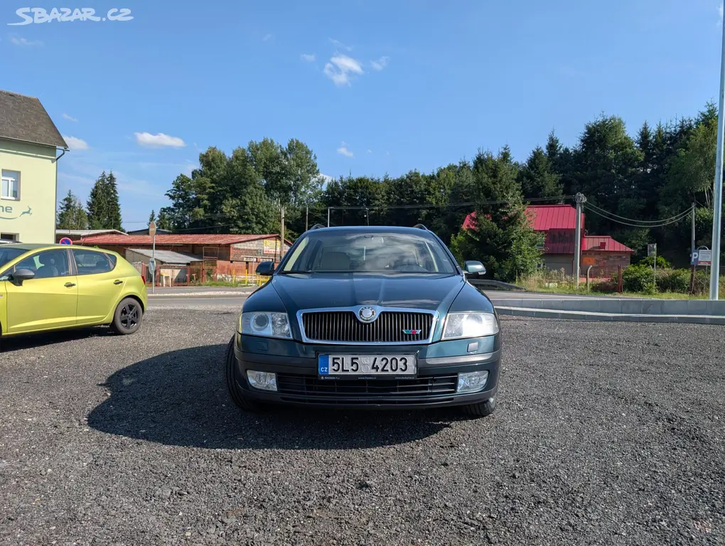 Škoda Octavia II Combi 2.0 TDI DSG 103kW Elegance - fotka 2