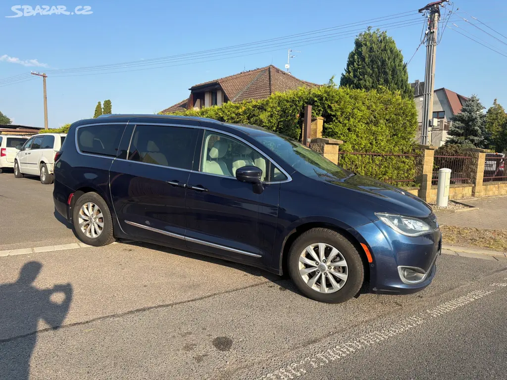 Chrysler Pacifica 3,6 Limited LPG Radar 360 2018