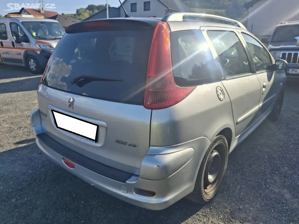 Peugeot 206 SW 1,4i 16V - fotka 3
