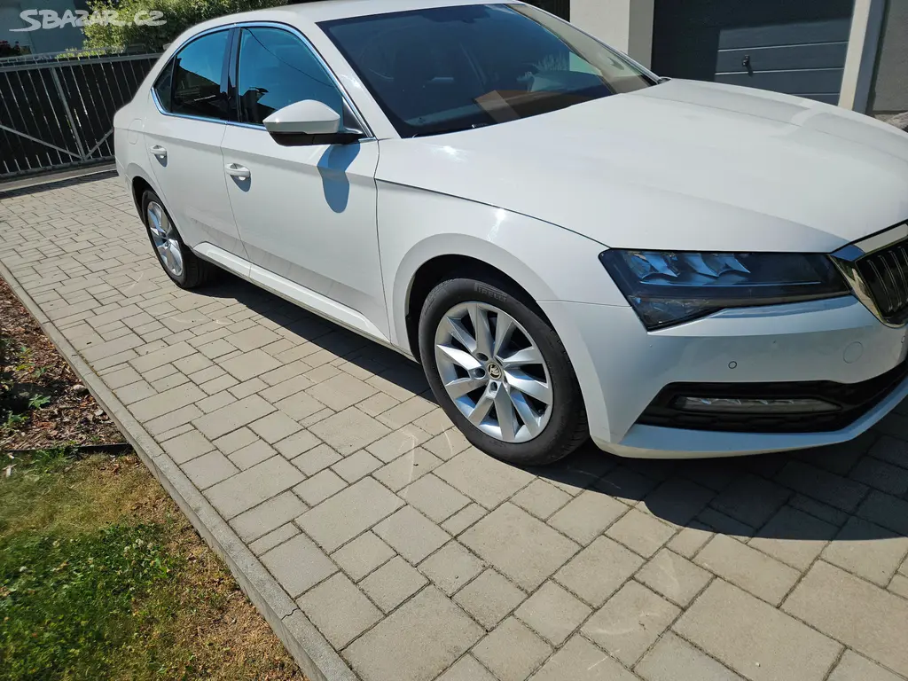 Prodám Škoda Superb - fotka 5