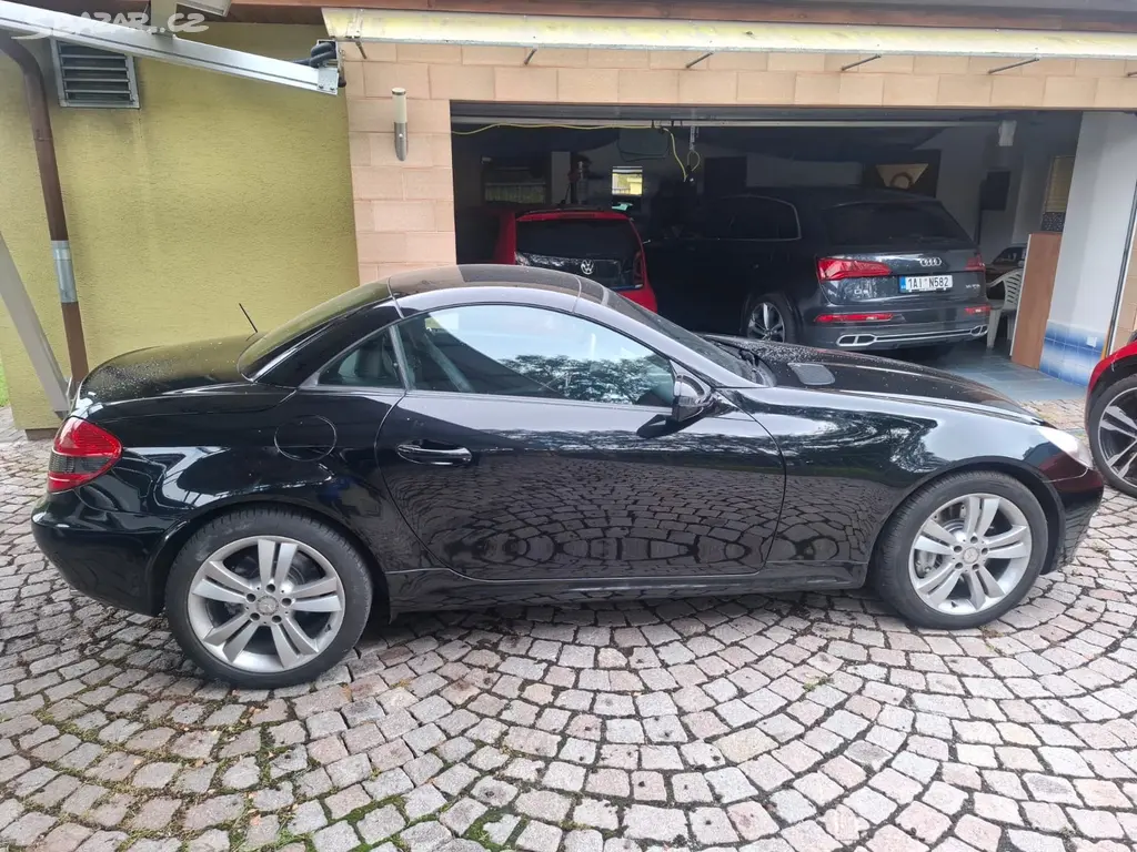 Mercedes Benz SLK 350 224kw - fotka 3