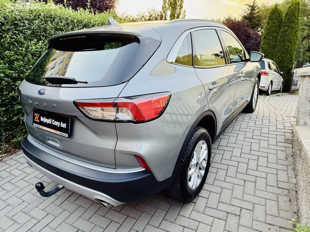 Ford Kuga, 1,5EB 110kW TITANIUM TAŽNÉ ČR - fotka 5