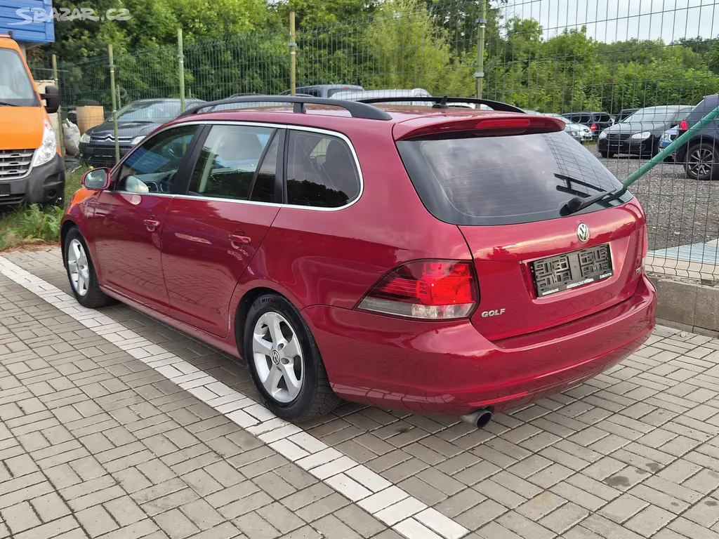 Volkswagen Golf, 1.2 TSI - TOP STAV - fotka 2