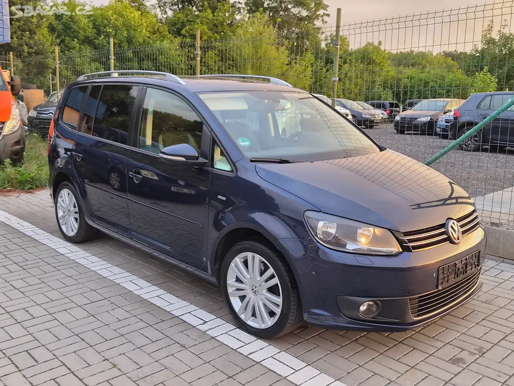 Volkswagen Touran, LIFE 1.4 I - SERVISKA , 7 MÍST