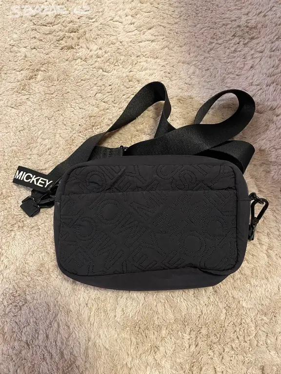 Náhled: Nová crossbody taška značky Mickey Mouse