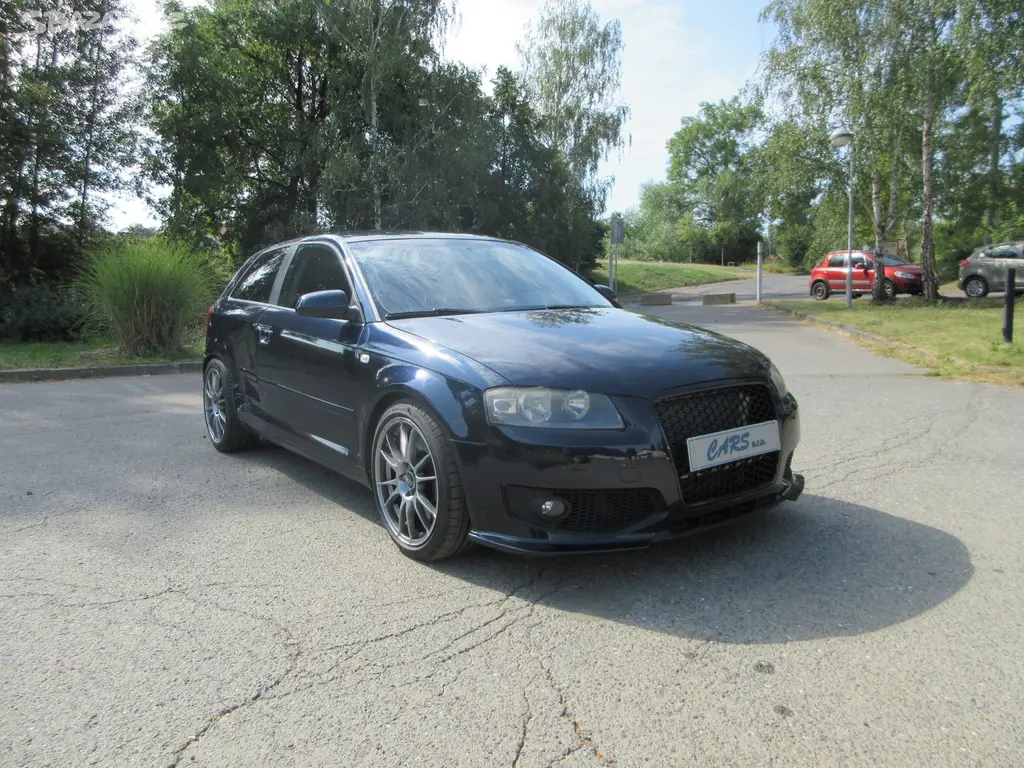 Audi A3 1.8TFSi 118Kw, Navi, ALU OZ, sport výfuk - fotka 2