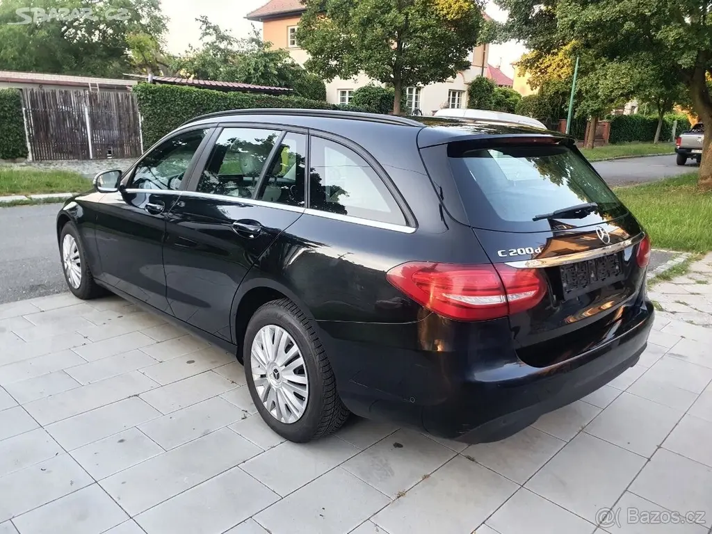 Mercedes-Benz Třídy C 2,0 200CDI - fotka 2