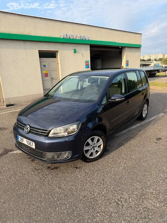 Volkswagen Touran 1.6 TDI, 77 kW, 2013