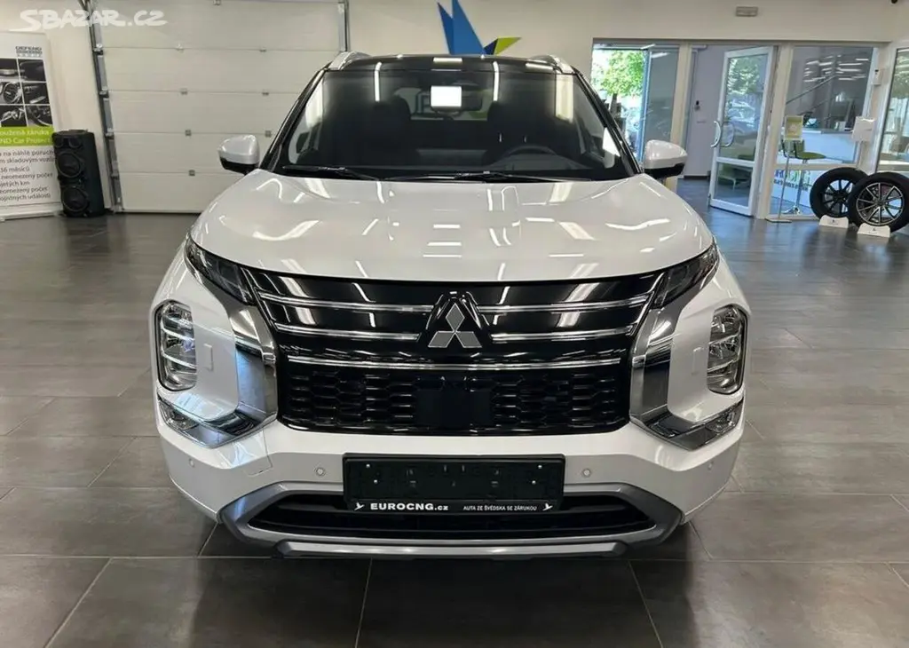 Mitsubishi Outlander - fotka 2