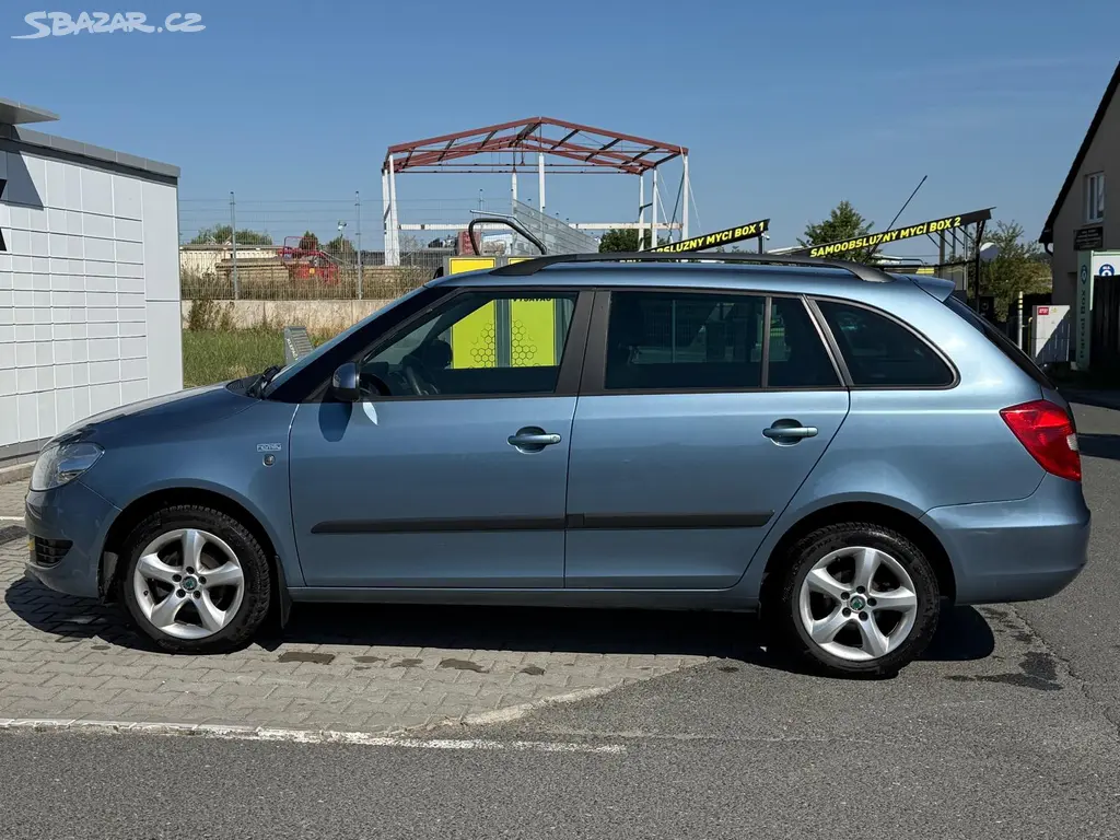 SKODA FABIA KOMBI 1.2 TSI DIGI KLIMA, VYHŘEV SEDAD - fotka 2